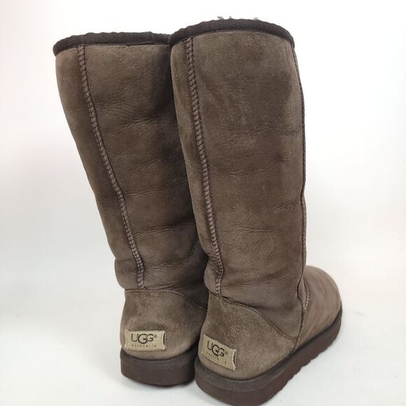 UGG Australia Women’s Classic Tall Boots Brown Suede Sheepskin Winter Size 8W - Picture 8 of 12